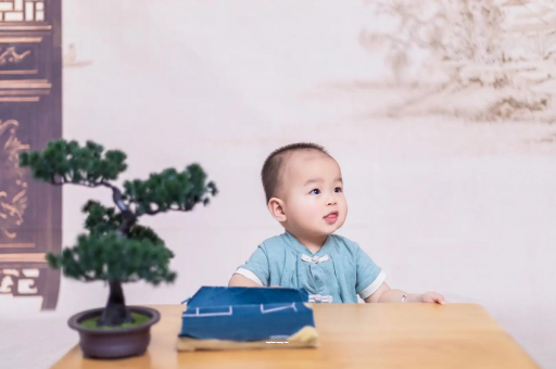 东明怀孕为啥肚子会长毛